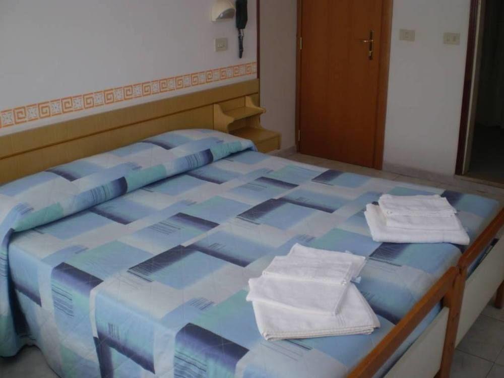 Hotel Ca Vanni Rimini Exterior photo